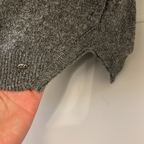 American Eagle Outfitters V-neck sweater - Picture 4 of 6